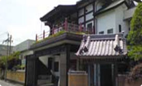 霊通寺会館（れいつうじかいかん）